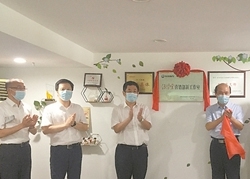 大力弘揚勞模精神、勞動(dòng)精神、工匠精神